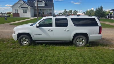 2010 Chevy Suburban. 4WD. 5.3L V8 engine. Heated, leather seating. Tires less than 1 yr old. Runs, b...