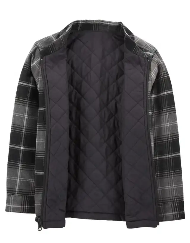 OSHKOSH - 4 - NWT - BOYS REVERSIBLE PLAID FLANNEL JACKET / COAT in Kids & Youth in Kingston - Image 9