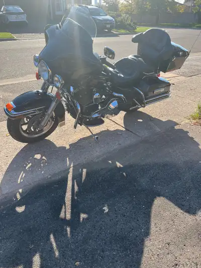Selling my 2002 Harley Davidson Electraglide Classic Excellent Original Condition Original Owner. 26...