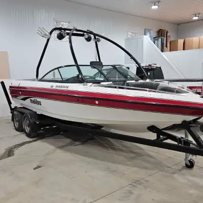 2002 malibu sunscape 21' 5.7l fuel injection 642 hrs Perfect pass New upholstery New water pump & im...