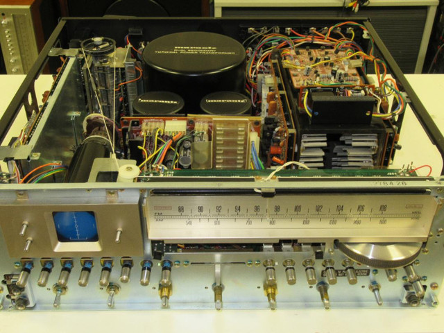 Vintage Stereo Restoration Service and Repair Amplifier Receiver in General Electronics in City of Toronto