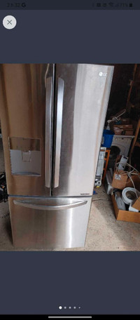 Réfrigérateur LG congélateur en bas Stainless 