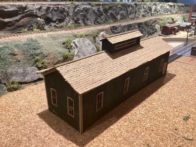 HO Single Stall Engine House64711645954947123