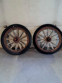 2 roues antique de 24" avec rayon en bois