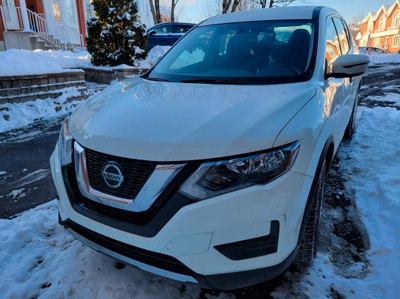 Nissan Rogue 2018 blanche