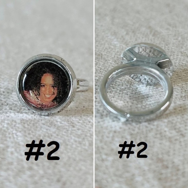SPICE GIRLS PHOTO PLASTIC RINGS-RARE VINTAGE in Arts & Collectibles in Edmonton - Image 4