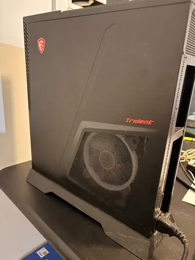 Z239 trident x plus gaming pc, 5-6 yrs old. In great condition. (Monitor not included) Specs see las...