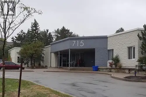 This office space is now available for rent, offering a functional and professional environment. Fea...