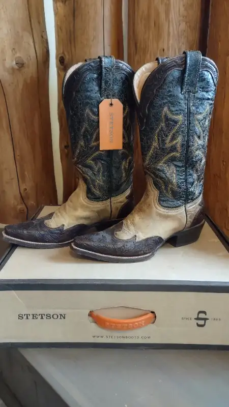 Stetson Cowboy Boots in Men's Shoes in Trenton - Image 2