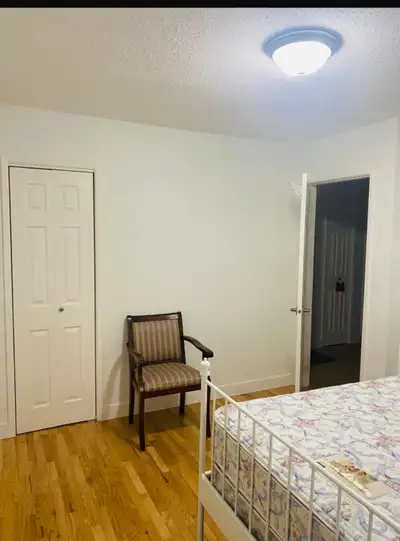 Private room available Walking to Ladner bus exchange and it’s a Ladner downtown area. It’s close to...