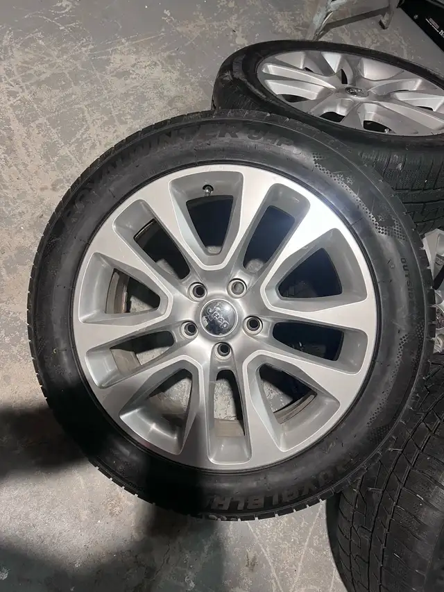 255/50R20 winter tires on rim in Tires & Rims in Markham / York Region - Image 3