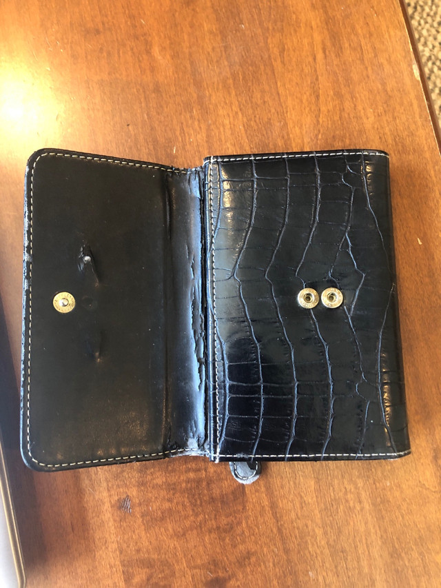 Wallet Prada  in Women's - Bags & Wallets in Ottawa - Image 3