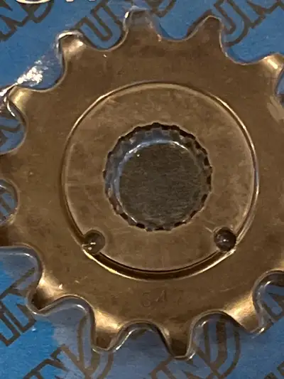 New Honda & Suzuki Front Gear Sprocket sunstar 34714 may fit other models $40. each New & Used Parts...