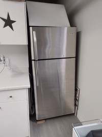 stainless steel frigidaire fridge-- 30inch wide-- like new !!