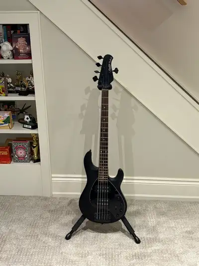 Sterling by Music Man Ray 35 HH, View more