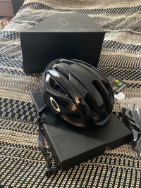 Oakley ARO 3 Helmet 