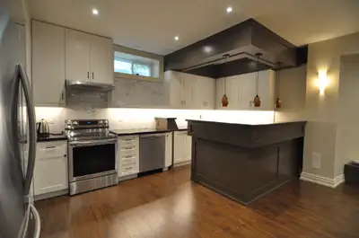 Large 2-bedroom Unit - Yonge & Finch, Separate Entrance
