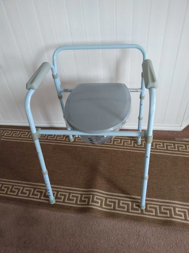 Drive Medical Steel Frame Commode. in Health & Special Needs in Calgary