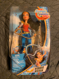 DC Super Hero Girls Wonder Woman With Rope 12"  NEW