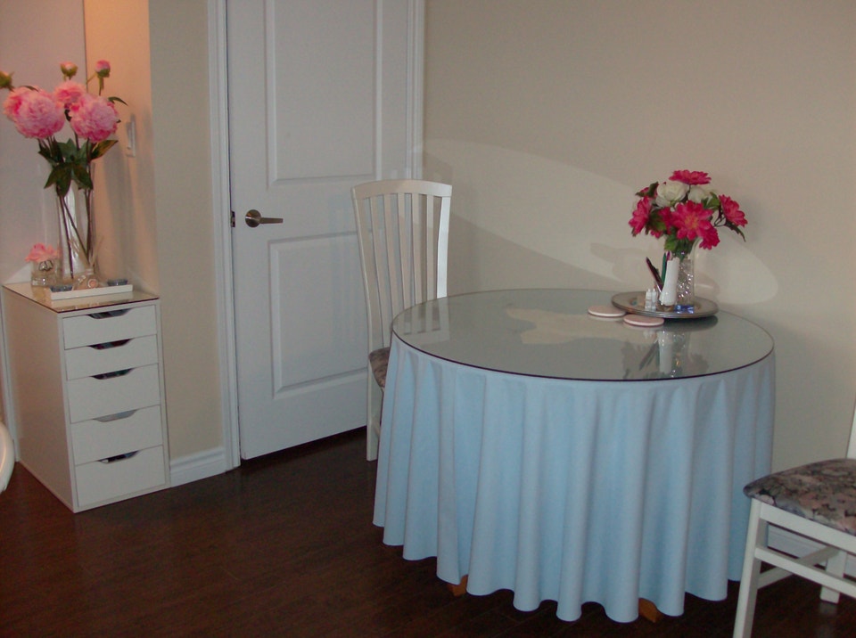 Round Dining Table with Chairs 4 Solid Wood + Glass Table Cover ...
