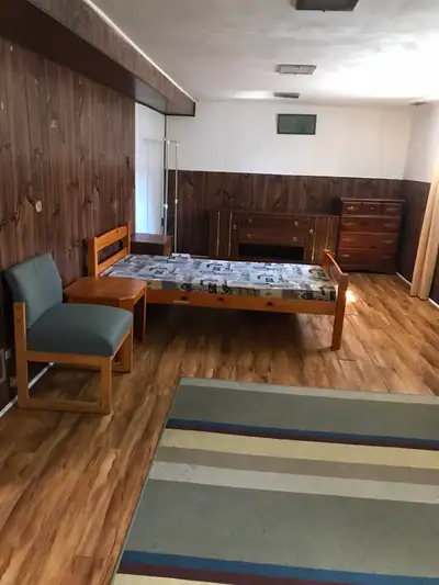 Near Warden, Scarborough A large bed room in basement for rent, sharing bathroom, kitchen, laundry,...