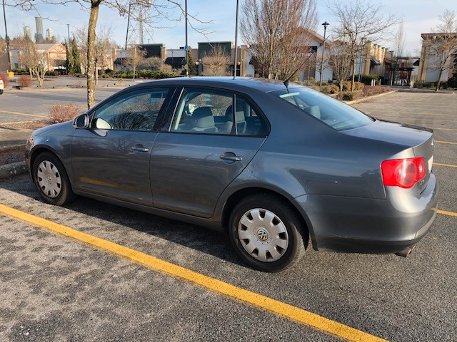 volkswagen jetta 2007 in Cars & Trucks in Richmond - Image 2