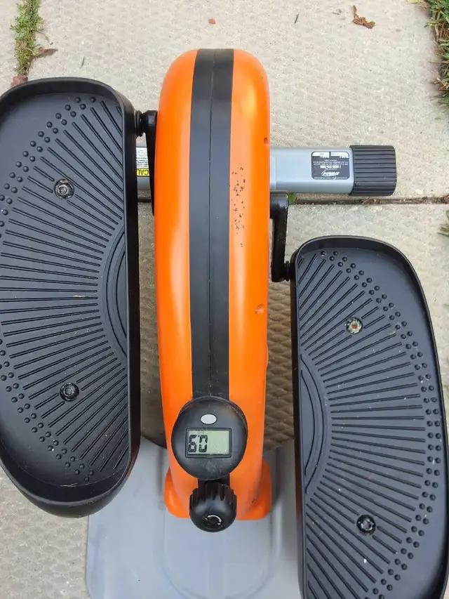 Small Space Elliptical Exercise Machine in Exercise Equipment in Winnipeg - Image 5