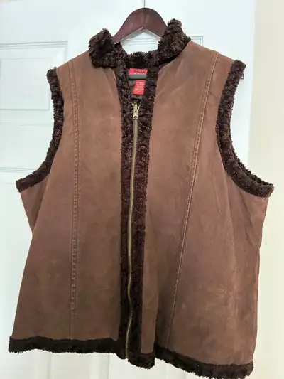 SUEDE LEATHER VEST - SIZE 2X, View more