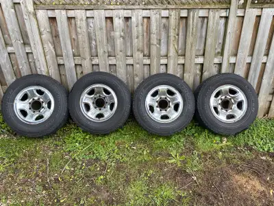 Have a set of 4 17” 8 bolt steel wheels with cooper discoverer ht3 tires 265/70R17 e rated tires. Ti...