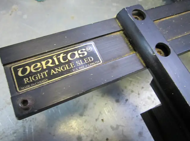 Veritas Fence and Right Angle Sled with Adjustable Stop Gauge in Power Tools in North Bay - Image 3