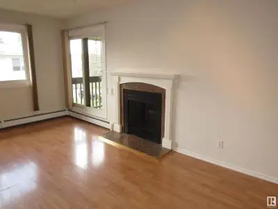 This 2-bedroom, 1-bathroom condo unit in the desirable Riverbend area is available for rent and come...
