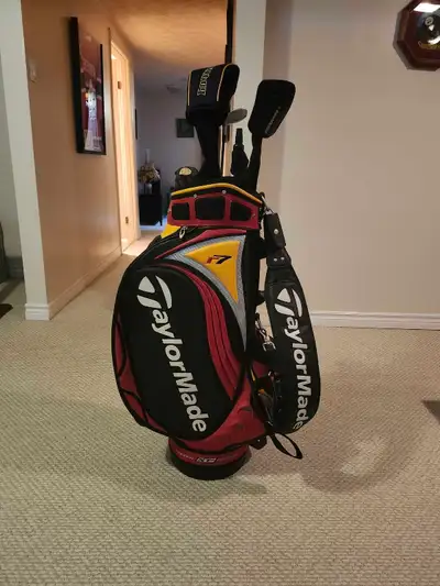 Rare R7 TaylorMade Staff Golf Bag, View more