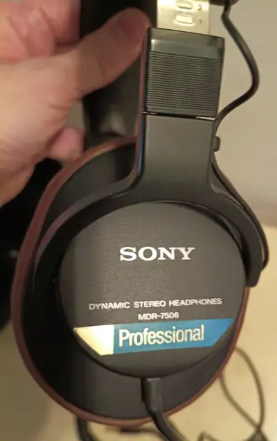 Sony MDR-7506 NEW (No Box), View more