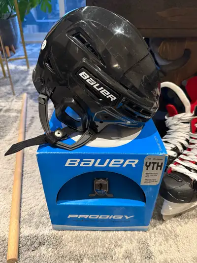 Youth hockey helmet , View more