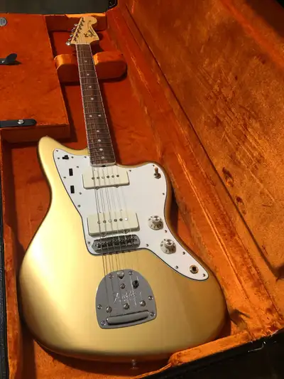 Fender AVRI 65 Jazzmaster, View more