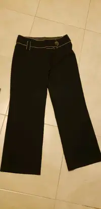 Size 8 to 10 black pants 