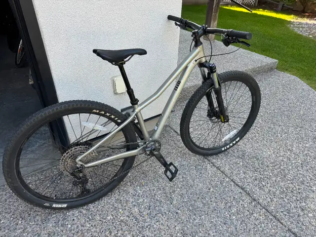 Norco Storm XXS frame 27.5” wheels in Mountain in Calgary - Image 4