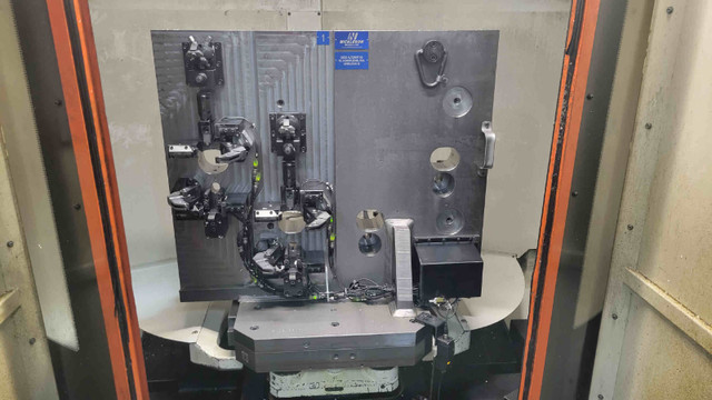 Mazak Vortex i-630V/6 Five Axis Horizontal Machining Center in Other Business & Industrial in Mississauga / Peel Region - Image 4