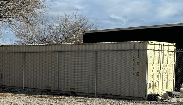  40 ft truck park spot / 40ft container  in Storage & Parking for Rent in Oshawa / Durham Region - Image 2