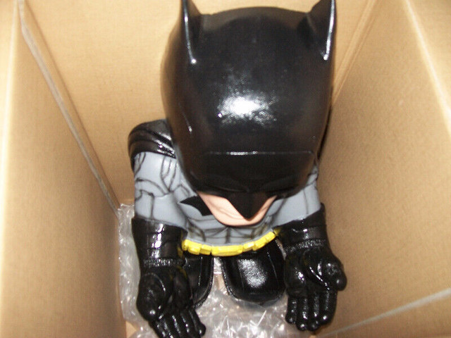 Batman DC Comics Rubies Candy Bowl Holder Superheroes Party in Arts & Collectibles in Oakville / Halton Region - Image 3