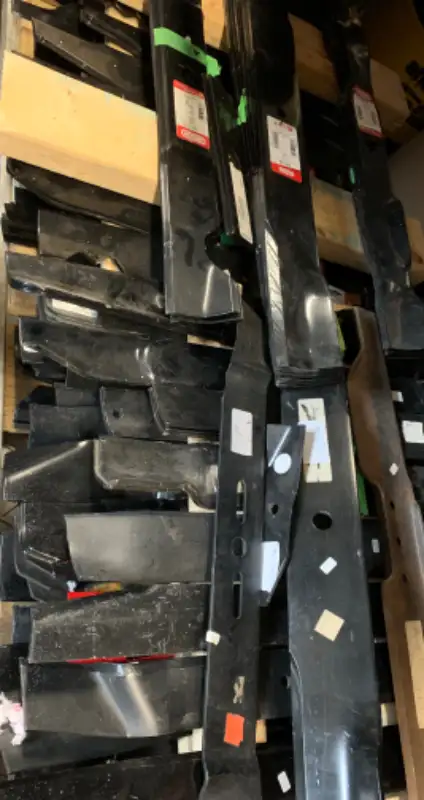 V-Belts and more for Lawnmowers , Snowblowers  Tractors Chainsaw in Lawnmowers & Leaf Blowers in Gatineau - Image 2