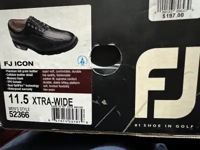FJ Icon  men’s 11.5 xtra-wide Leather golf shoe, View more