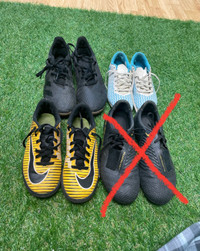 Souliers de soccer Nike/Under Armour/Adidas Soccer shoes