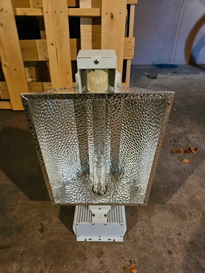 2x Grow Lights 315W - Ceramic Metal Halide , View more