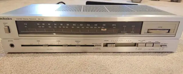 Technics SA110 receiver in Stereo Systems & Home Theatre in Mississauga / Peel Region - Image 5