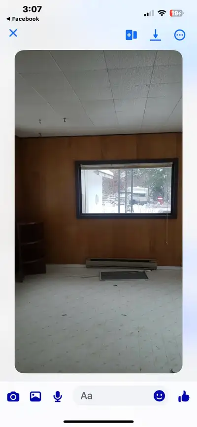 Pet friendly room available in Shuswap . Looking for responsible senior.