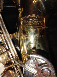 Bundy 2 Saxophone made by Selmert company for sale by owner!
