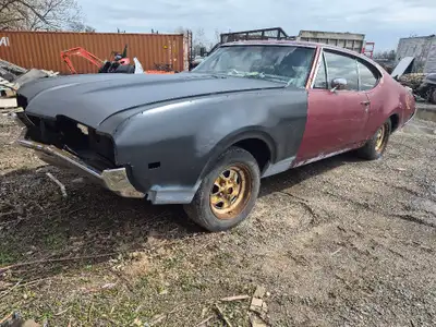 1968 cutlass s holiday coupe . olds 350,4 barrel , auto , stored inside , last ran 3 years ago , eng...