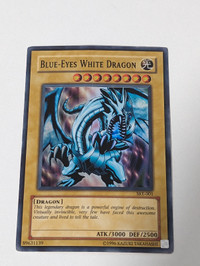 DAMAGED Yu-Gi-Oh Blue-Eyes White Dragon