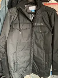 Columbia winter/ski jacket w/ hoodie